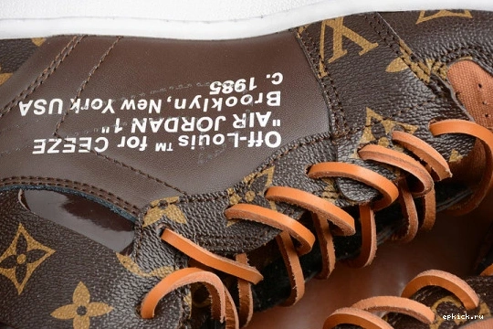 Rep EP (WITH AQ0818-158 O-W 1 JORDAN AIR CASE) AQ0818-158 -LouiV 1228